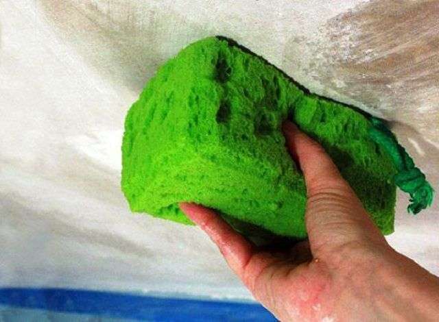 Як зашпаклювати стелю під фарбування