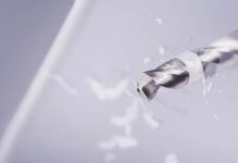 Як просвердлити отвір у склі, не розбивши його